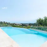 Maison Contemporaine Vue A Ιέρ