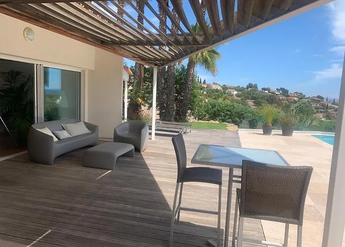 Maison Contemporaine Vue A * Hyeres